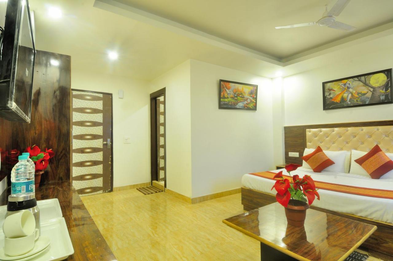 Hotel Noida Delight Экстерьер фото
